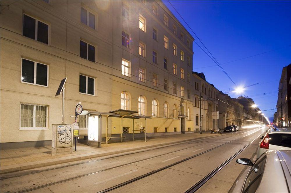 Hostel & Kaiser 23