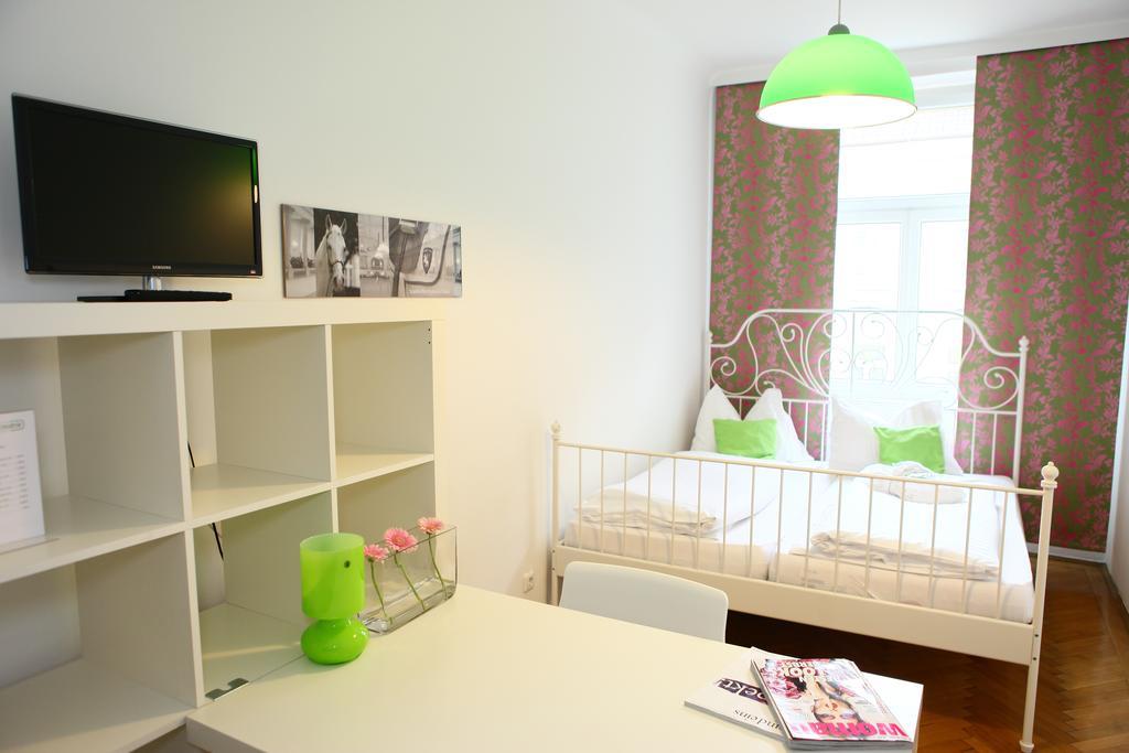 & Kaiser 23 Hostel
