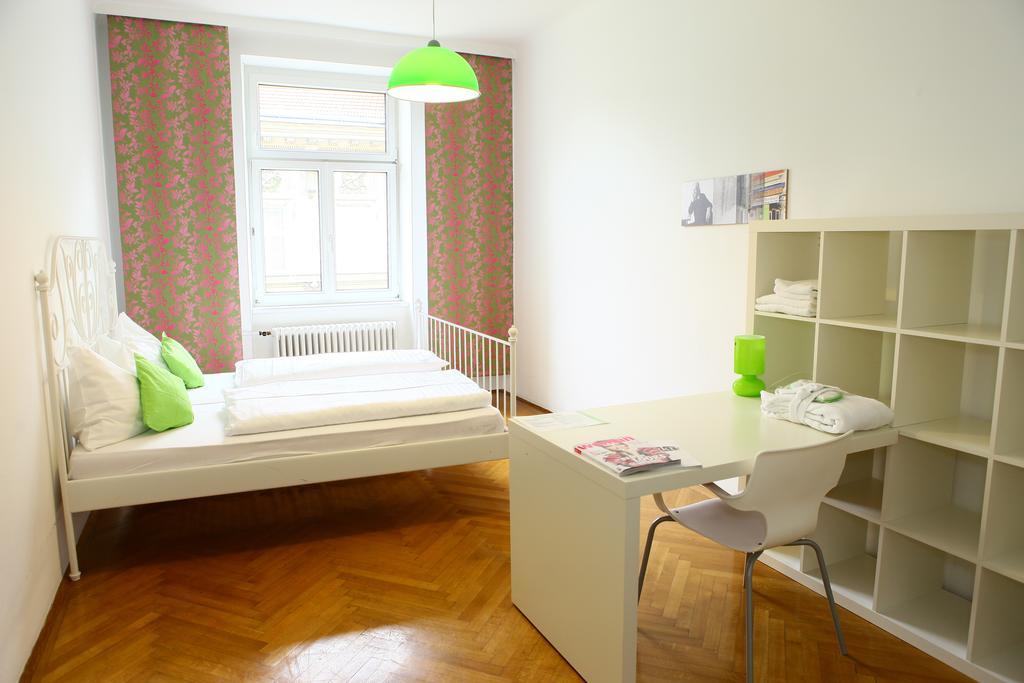 Hostel & Kaiser 23 *